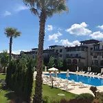 Two Bedroom In Gl
