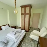 Two Bedroom In Gl Apartamento